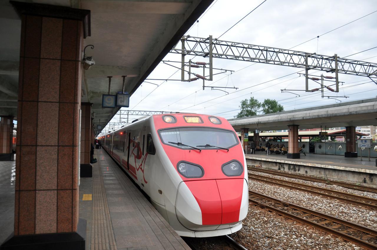花蓮星晟棧飯店starry Inn近太平洋新城車站 Exterior photo